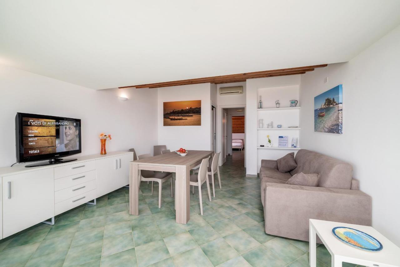 Archimede, Appartamento Con Vista In Centro A Марина ди Рагуса Екстериор снимка