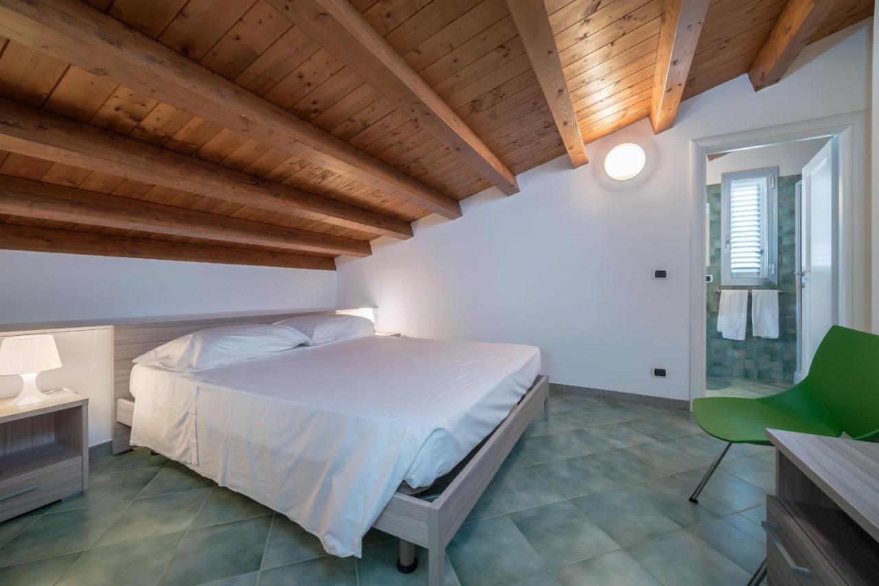 Archimede, Appartamento Con Vista In Centro A Марина ди Рагуса Екстериор снимка