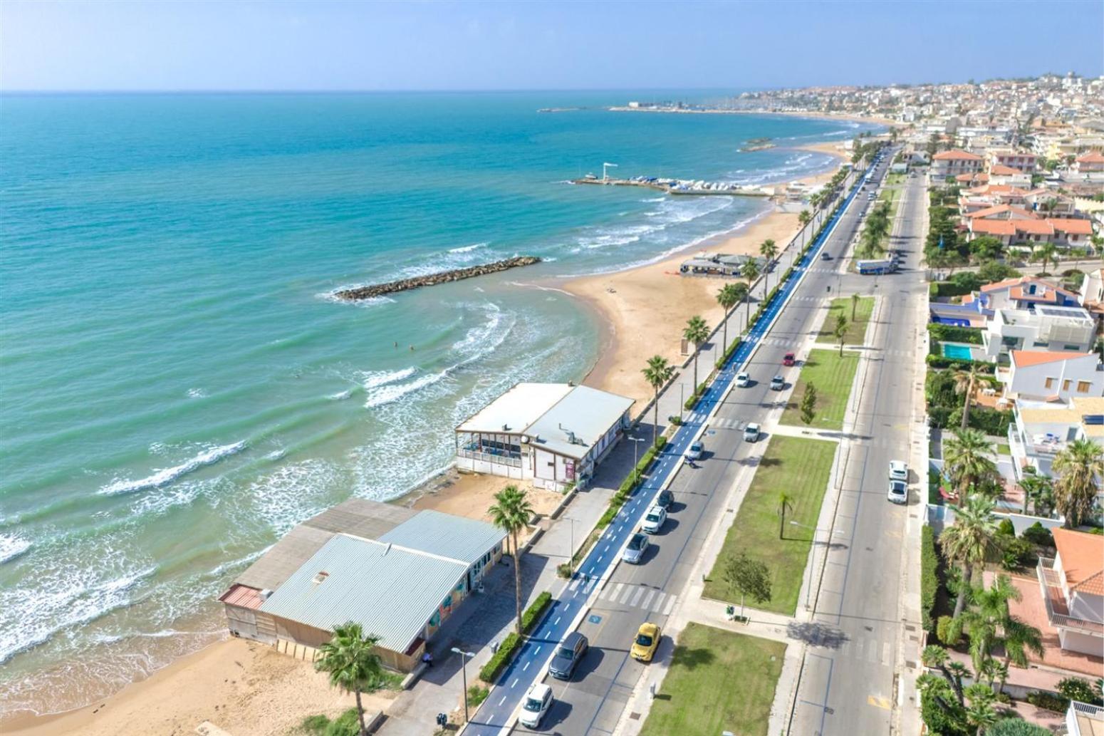 Archimede, Appartamento Con Vista In Centro A Марина ди Рагуса Екстериор снимка